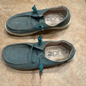 Women’s hey dude shoes